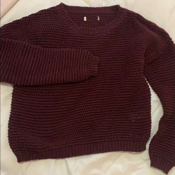 Burgundy sweater - Picture 2 of 3